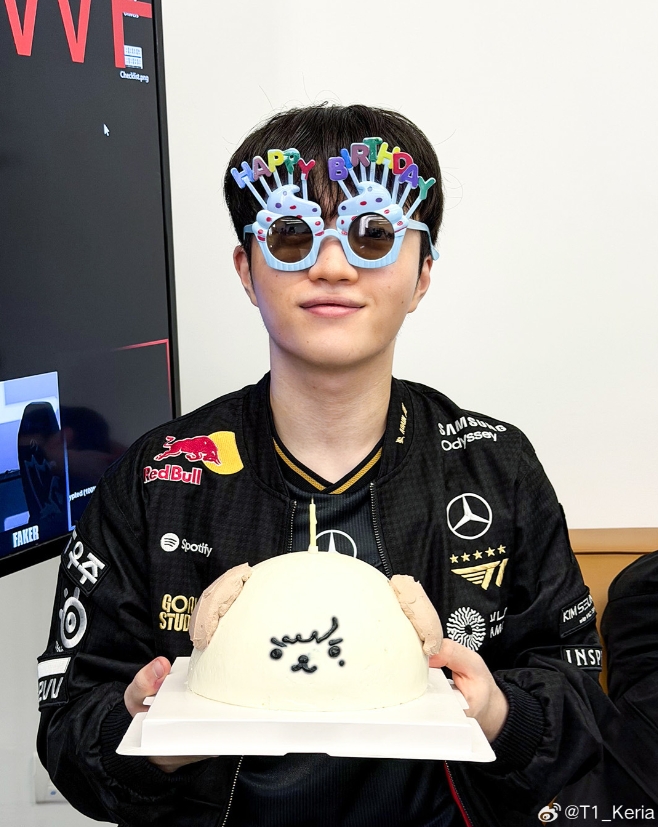 Keria更博：在中国过生日的当天进行了第一场比赛 希望可以在中国待得更久